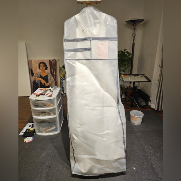 NWOT David’s Bridal Satin Off-The-Shoulder Wedding Dress Sz 12 - Picture 8 of 13